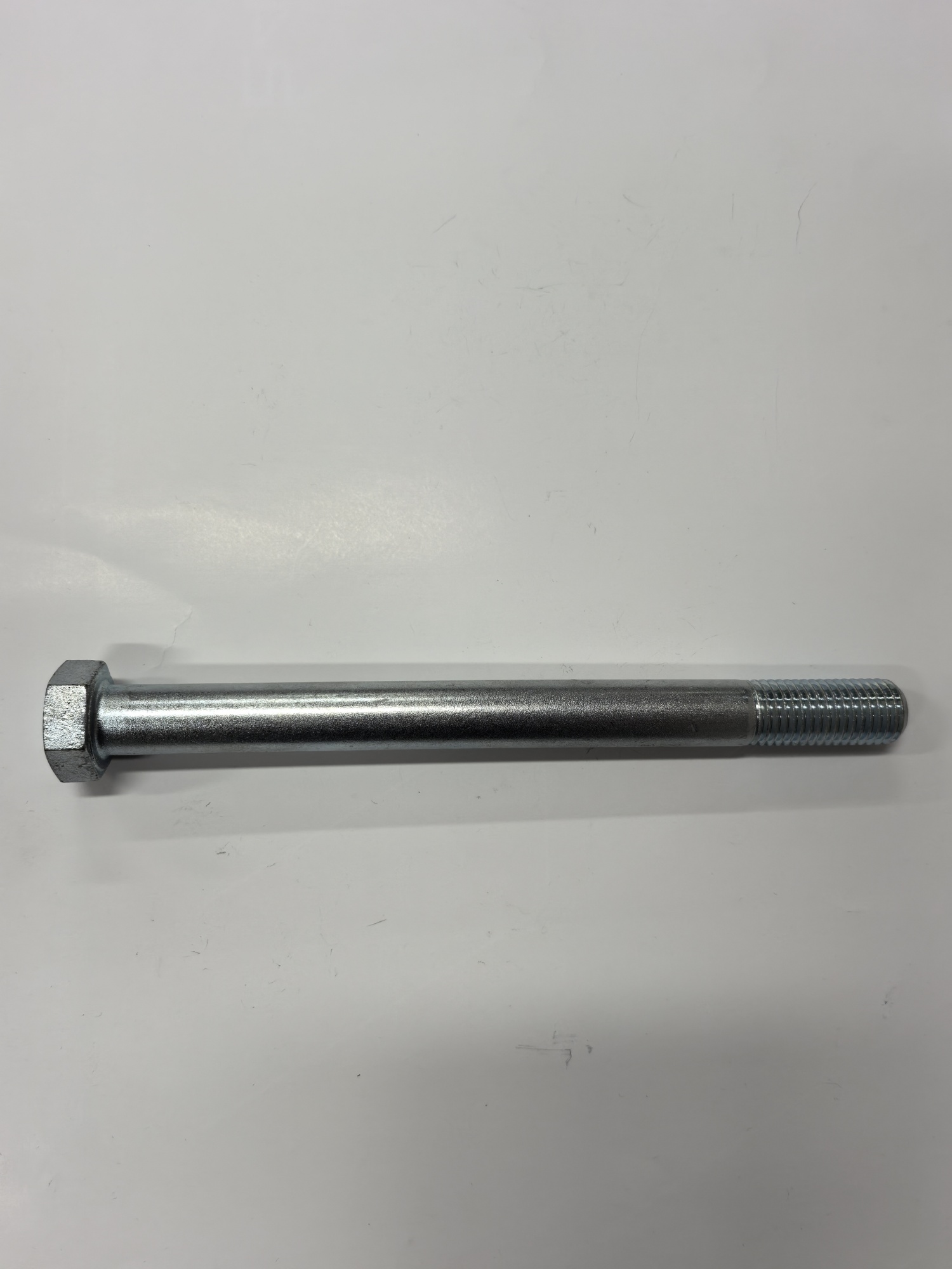 Болт М30х2х200 кл.пр. 8.8 цинк ГОСТ 7798